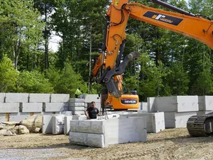 Retaining wall construction on an IR Campbell site
